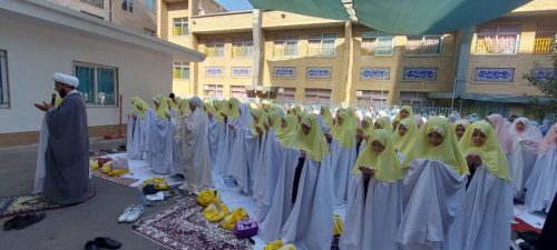 نماز باران دبستان نرگس