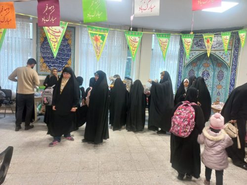 برگزاری بازارچه خیریه در دبستان نرگس